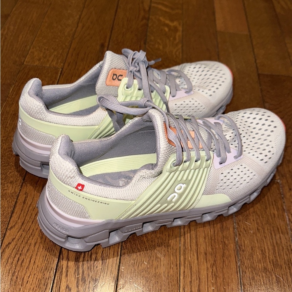 On Cloudswift Running Shoes - image 4